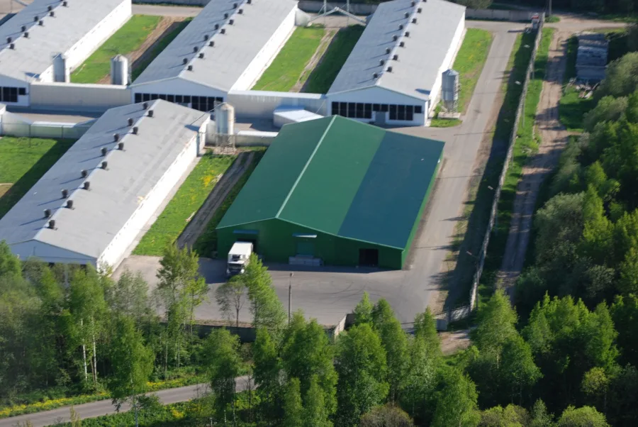 Комплекс зданий птицефабрики, 9371 м² площадью 9371 м2