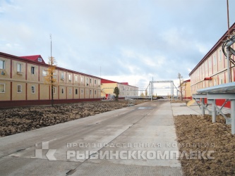 Ямало-Ненецкий АО, вахтовый посёлок  из сблокированных зданий: общежития